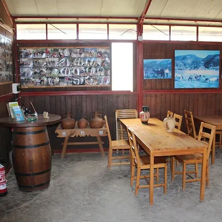 キャンプ場 Rocaplana Club De Campo Vilarrodona